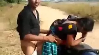 Barefaced Bhavi Engulfing n Fucking in Public Place on Bike