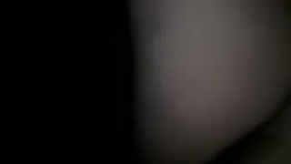 Prima un ponpino poi gioca con il cambio della macchina