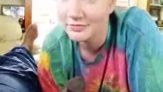 Hippie playgirl blows chunky dark dong