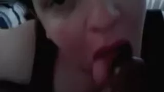 Butterface white hotty sucks off her dark boyfriend