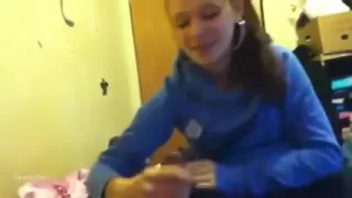 College cutie engulfing on his darksome wang