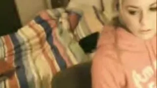 College Hottie Cam hilft bei der Bezahlung der Studiengebühren