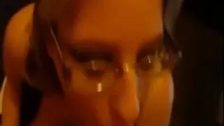 girlfriend  with great lips gives good fellatio