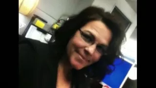 Hawt co-worker on 'washroom' break