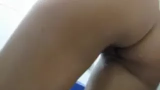 Shaving my cunt and touching myself