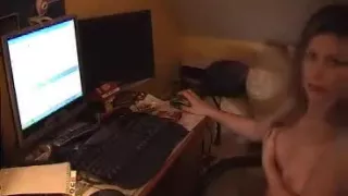 I rub my cunt and taste a hammer