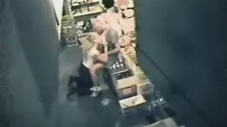 Sexy lesbian does fine cunnilingus