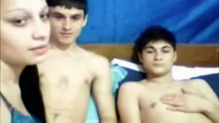 amateur college threesome on webcam