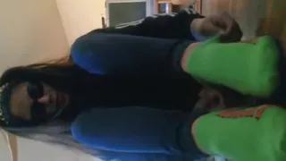 Sexy, stinkende Socken und Füße