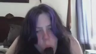 Chubby Babe Fucks a nice big dildo - negroflorippa