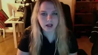 Geile Blondine Webcam Show - Beginn