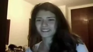 My girlfriend shows me her bosoms