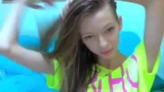 Sexy livecam gal and her pink cum-hole