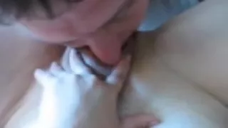 Horny dude eating pussy
