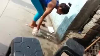 Ein paar sexy Ärsche auf der Straße