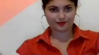 A sexy n hot beauty enjoying on livecam.