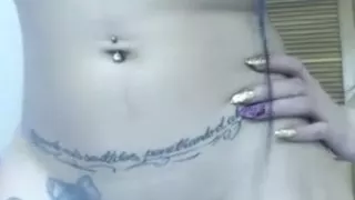 Kinky cutie posing on webcam