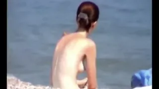 Voyeur Tapes Beauties At A Naked Beach