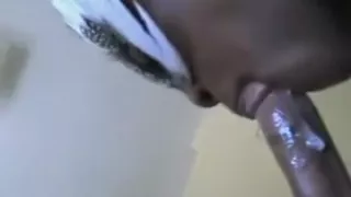 Darksome chick gives some serious head