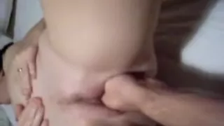 Smoking Hot Babe Plays With Her Pussy On Web Cam