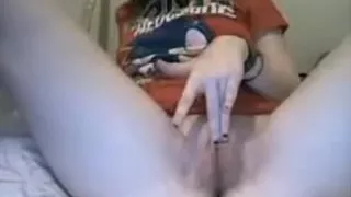 teen fingers pussy and ass