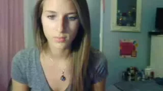 Sweet Teen Amateur Strips On Cam