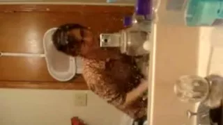 Hot teenie records her wanking off