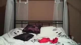 Nice-Looking black brown masturbates on webcam