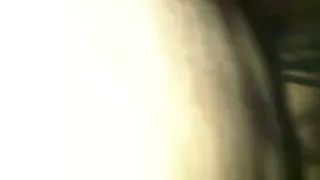 Afrikanische Schlampe - Tittenjob und Blowjob