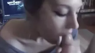 My amateur chick gives me a blow job