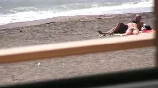 non-professional pair blowjob  and hj on beach