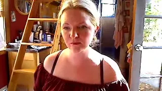 Dirty MILF neighbour puts up a show