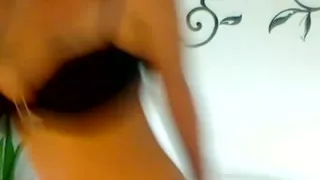 Teen masturbates on webcam