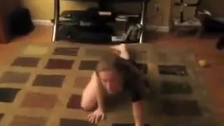 Hot girlfriend gives blow job