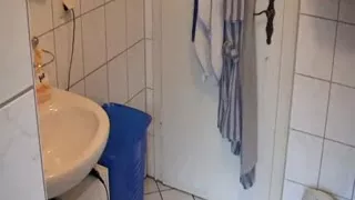 Hot playgirl sucks for revenge in bathroom