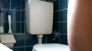 Sexy Teeny beauty masturbate in bath