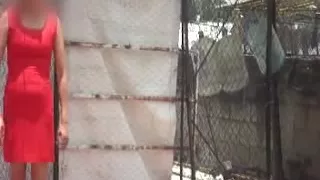 Getting a quick hand job on street