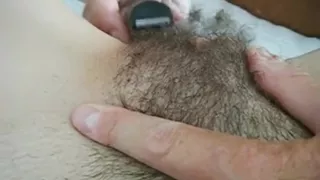 Shaving my hairy muff
