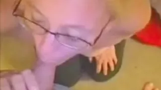 Facial cumshot for blonde