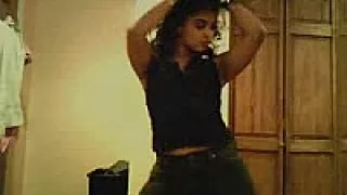 Curvy webcam girl dancing