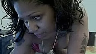 Ebony webcam girl showing off