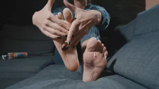 Asmr - Applying Cream On Bare Feet And Massage Them