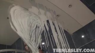 Teen lesley enjoying cream play