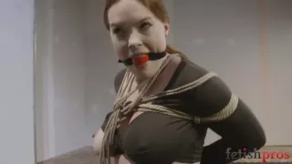 Summer Hart In Frogtied Escape Challenge