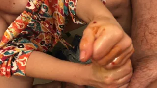 Sumasshedshinka Gryazni Handjob