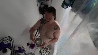 Housewife Becki Takes A Shower