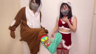 クリスマスにサンタコスプレした彼女は首輪で調教しながらグラインド騎乗位で中出しを求めてきました Japanese Christmas Creampie In Present Sex