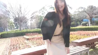 性欲旺盛！欲求不満の三十路奥さん。お金が必要で旦那に内緒でハメ撮り