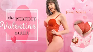 The Perfect Valentines Outfit! - Big Tits Cutie in Sensual Lingerie with an Hitachi Magic Wand and Tommy Torso