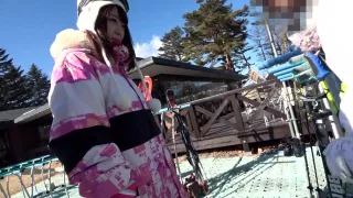 雪山ギャルを見つけてさっそく即ハメ激エロセックスで何度も絶頂